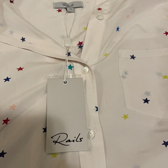 Rails Kate Top in Rainbow Stars on White - Picture 7 of 8